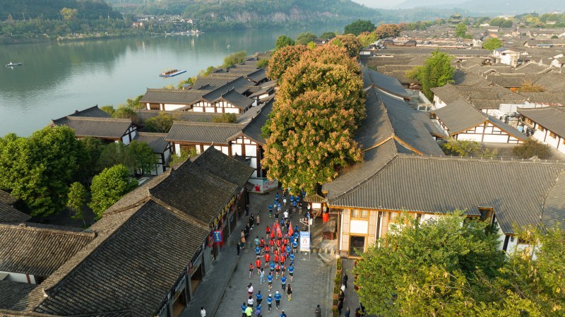 从历史跑向 从历史跑向