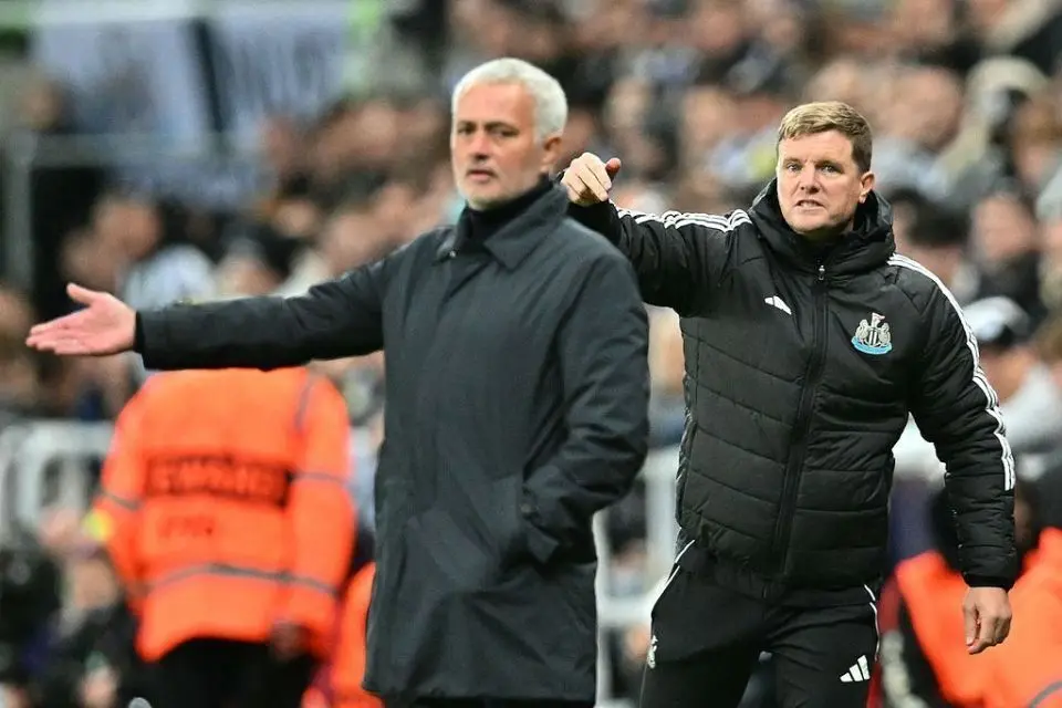 年前他执教 年前他执教